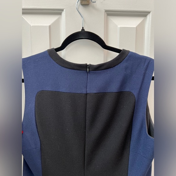 AQUA Color-block Drop Waist Pleated Women’s Dress Size 8 Black and Blue NWT - Picture 5 of 6